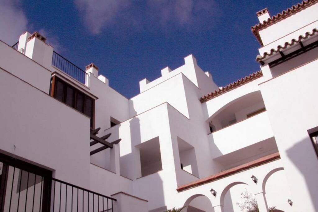 דירות מונדה Acogedor Duplex A 15Min De Marbella מראה חיצוני תמונה